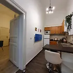 Apartment Akacfa Sweet Budapest