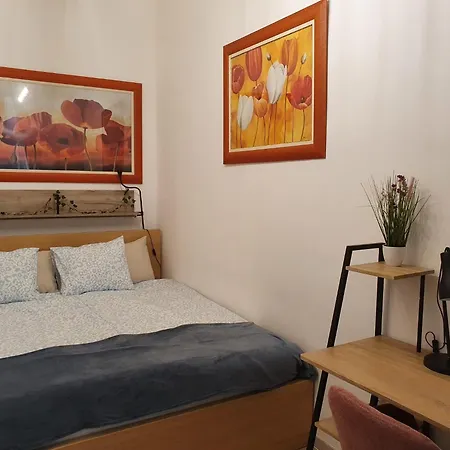 Akacfa Sweet Apartment